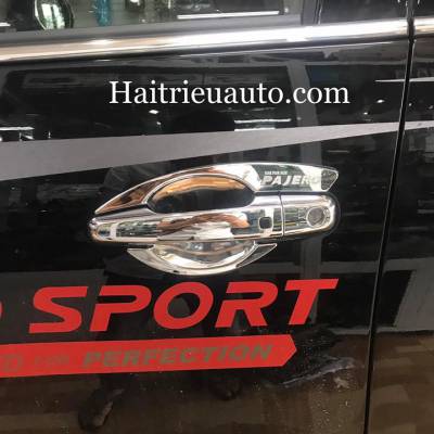 chém cửa Mitshubishi Pajero Sport