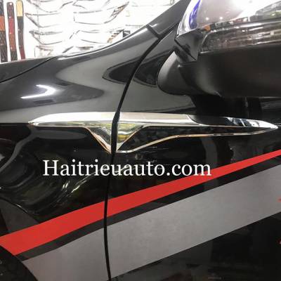 Ốp mang c&aacute; Mitsubishi Pajero Sport Thailand