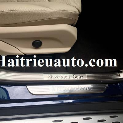 Nẹp bước chân trong cho Mercedes GLC 200