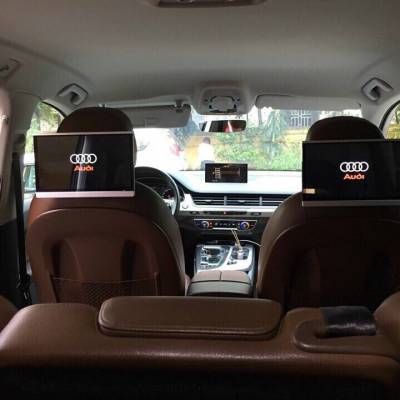 M&agrave;n h&igrave;nh gối đầu sau android theo xe audi Q7