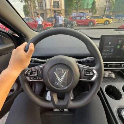 Phím vô lăng VinFast Limo Green