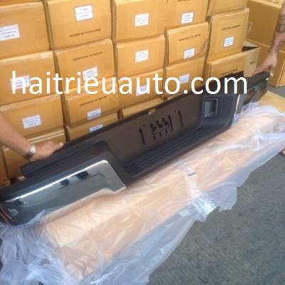 cản sau cho xe ford ranger