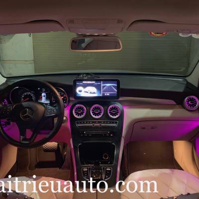 Cửa gió Turbine đèn LED theo xe Mercedes GLC