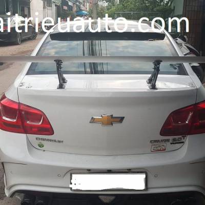 đu&ocirc;i gi&oacute; mẫu cao cho xe cruze