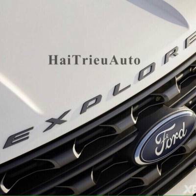 Chữ Explorer dán nắp capo trước