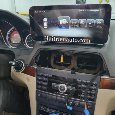 Màn hình android theo xe Mercedes E350