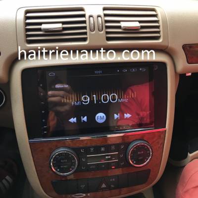 M&agrave;n h&igrave;nh android theo xe Mercedes R 350