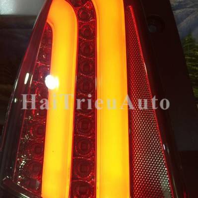 Đèn hậu độ cho xe innova