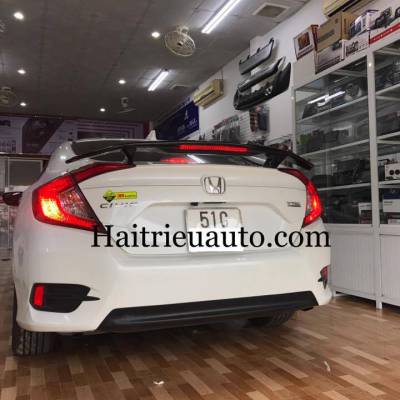 Đuôi cá cao có đèn cho xe honda civic