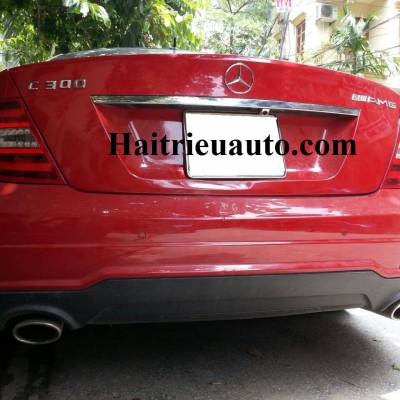 Camera lùi cho xe Mercedes C300 AMG