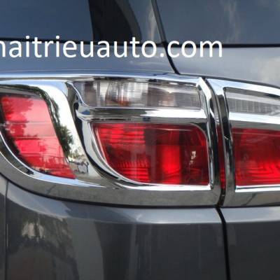 viền đ&egrave;n sau xe TRAILBLAZER