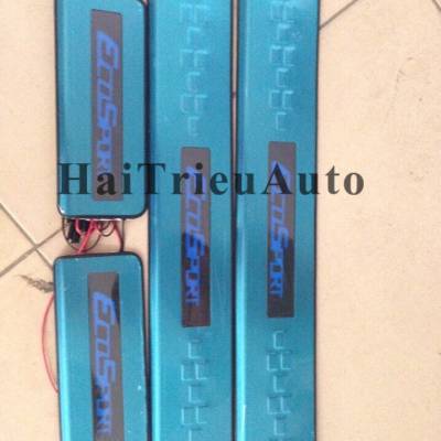 Nẹp bước chân có đèn xe ecosport