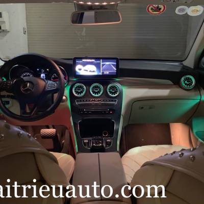 Cửa gió Turbine đèn LED theo xe Mercedes GLC 300