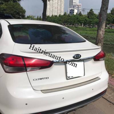 đuôi cá thấp cho kia cerato