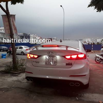đuôi gió thể thao xe elantra 2017