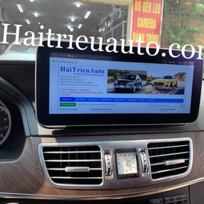 M&agrave;n hinh android theo xe mercedes E200