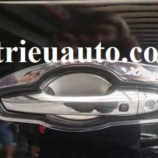 ch&eacute;n cửa Mitsubishi Xpander