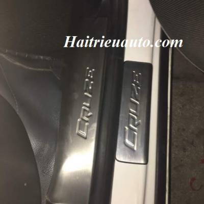 Nẹp bước chân trong - ngoài Cru 2016