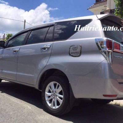 Đu&ocirc;i c&aacute; c&oacute; đ&egrave;n Innova 2017