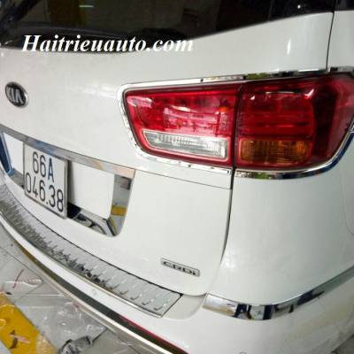 Viền đèn sau Kia Sedona