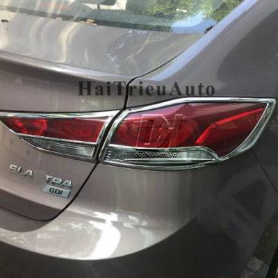 Viền đèn sau Hyundai Elantra 2016