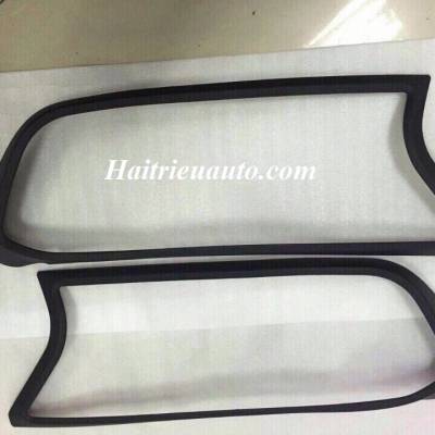 viền đèn trước Ford Ranger 