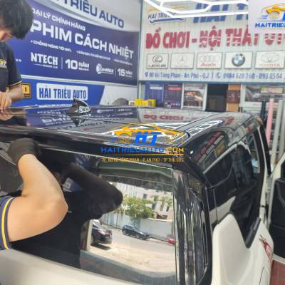 D&aacute;n decal đen n&oacute;c xe Vinfast VF 3