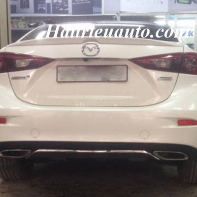 Lip p&ocirc; mẫu mercedes cho Mazda 3
