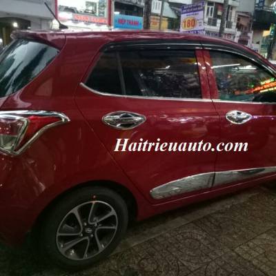 V&egrave; che mưa Hyundai Grand I10
