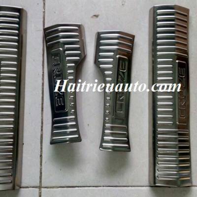 Nẹp bước ch&acirc;n trong Cruzu