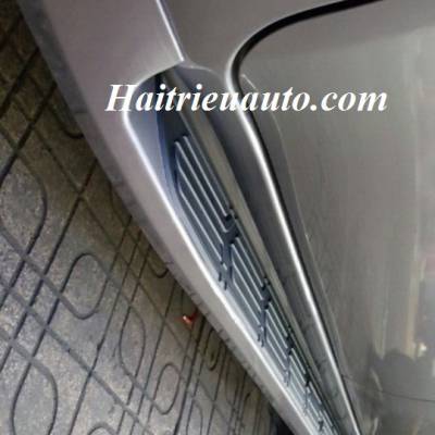 Bệ bước Innova 2017