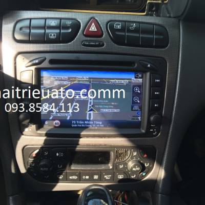 M&agrave;n h&igrave;nh dvd theo xe Mercedes C  W203