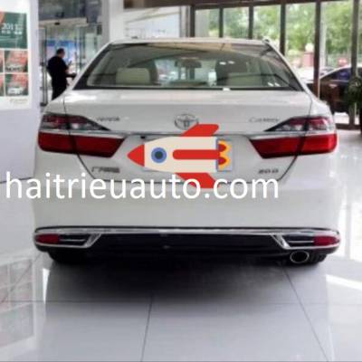 líp sau theo xe Camry 2018